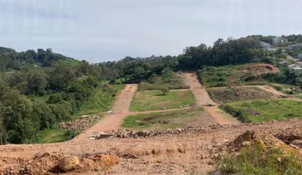 Terreno à venda na Rua Antônio Xavier dos Santos, Nossa Senhora das Graças, Caxias do Sul por R$ 135.000