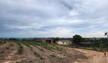 Sítio de 3 alqueires com casa