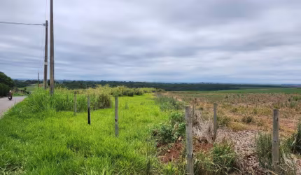 Chácara com 2.250 m² em Artur Nogueira - SP