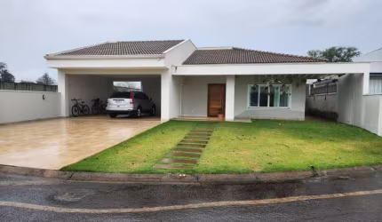 Casa no Condomínio Lago Azul em Engenheiro Coelho