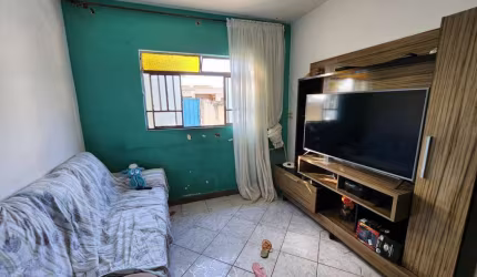 Casa com edícula no Parque dos Trabalhadores 