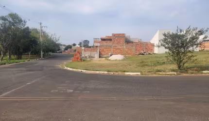 Terreno de esquina no Bella Laguna