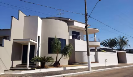 Casa no condomínio Portal dos Manacás