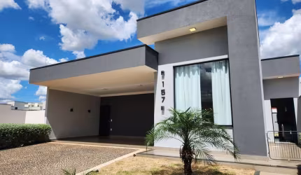Casa no condomínio São Luiz