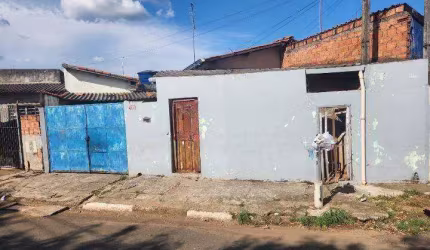 Casa com edícula no bairro Coração Criança