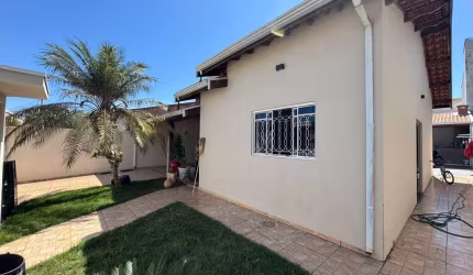 Casa no Jardim Jatobá em Artur Nogueira - SP