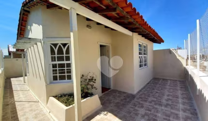 Cobertura Duplex, 2 salas, 3 quartos, 2 suítes. garagem, Terraço descoberto. R$840.000,00 Grajaú RJ.
