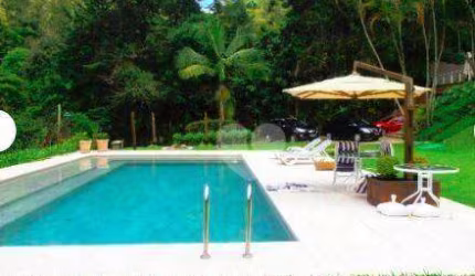 Casa com 4 Quartos à venda, 650 m² por R$ 4.480.000 - • Itaipava - Petrópolis/RJ