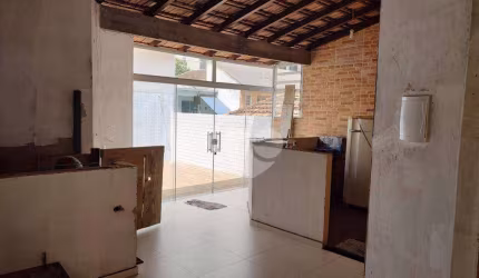 Casa 5 quartos e garagem