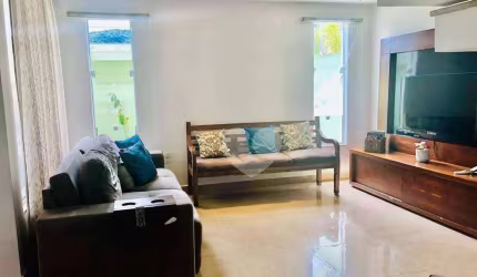 Casa com 3 dormitórios à venda, 270 m² por R$ 1.200.000,00 - Vargem Pequena - Rio de Janeiro/RJ