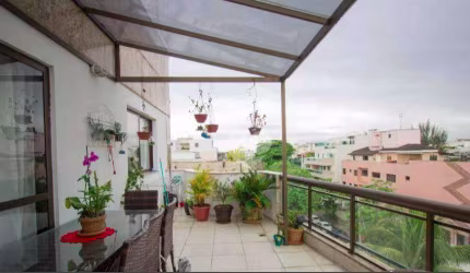 Cobertura Duplex Impecável no Recreio dos Bandeirantes com 3 quartos 3 suítes com 400m² de Sofisticação e Praticidade