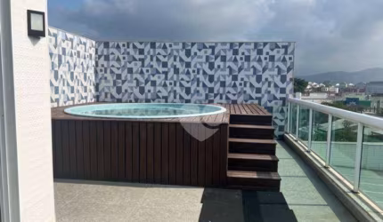 Cobertura Duplex de 280m², Próxima ao Comércio e à Praia