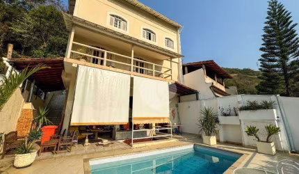 Casa com 7  Quartos venda na Tijuca, 2 suítes, varanda, 4 vagas de garagem, R$ 1.990.000 - Tijuca - RJ