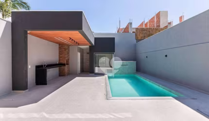 Condomínio Interlagos de Itaúna -  Casa Triplex em Projeto Contemporâneo com 4 Suítes a venda. Sendo ela Primeira Locação. Barra da Tijuca/RJ.