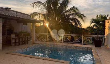 Casa com 4 quartos à venda com 272m²