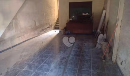Loja comercial a venda, 115 m, por R$ 250.000,00 em São Cristóvão/RJ