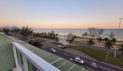 Cobertura com 5 suítes,4 vagas, 296,99 m² , à venda por R$ 2.900.000,00 - Recreio dos Bandeirantes