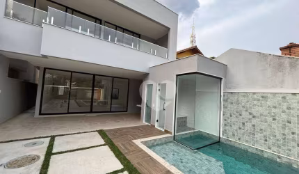 Linda casa no condomínio Rio Mar