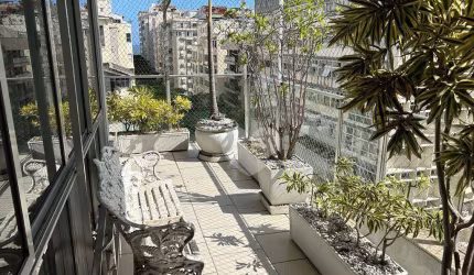Lopes Enjoy Vende Excelente Cobertura com 4 quartos sendo 3 suítes, 1 vaga, 280 m² por R$ 1.950.000,00 - Copacabana - Rio de Janeiro/RJ