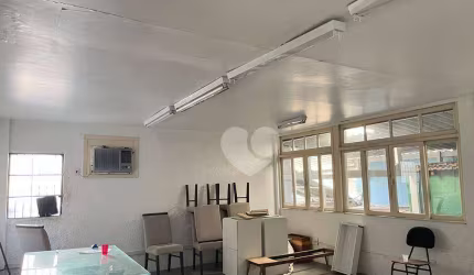 Casa comercial