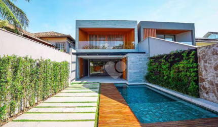 Casa com 4 suítes à venda, 500 m² por R$ 4.900.000 - Barra da Tijuca - Rio de Janeiro/RJ