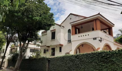 Vila Isabel , casa 5 quartos com 3 vagas