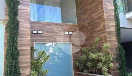 Casa com 4 suítes - 748 m² por R$ 7.400.000,00 - Barra da Tijuca - Rio de Janeiro/RJ