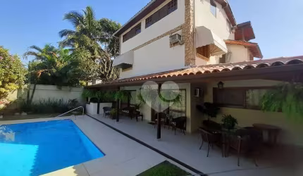 Casa à venda, 390 m² por R$ 2.950.000,01 - Barra da Tijuca - Rio de Janeiro/RJ