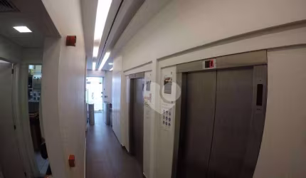 Locação!! Excelente prédio- desocupado - reformado - dois elevadores -1471 m² por R$ 60.000,00/mês - Centro - Rio de Janeiro/RJ