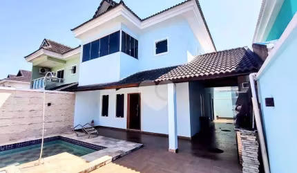 Casa com 3 quartos sendo 2 suítes + Sotão, à venda, 215 m² por R$ 960.000 - Vargem Pequena - Rio de Janeiro/RJ