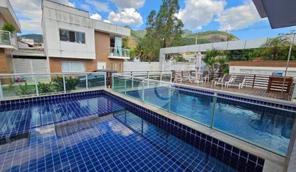 Casa com 3 quartos à venda, 124 m² por R$ 969.000