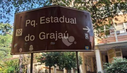 Grajaú, rua Canavieiras, apartamento com 3 qts com varanda e 2 vagas  à venda, 170 m² por R$ 570.000 - Grajaú - Rio de Janeiro/RJ