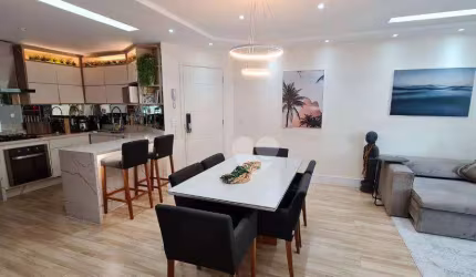 Luxuoso  apartamento a 20 metros da praia do recreio, altíssimo padrão de acabamento, 3 quartos sendo 1 suíte, 2 vagas, porteira fechada