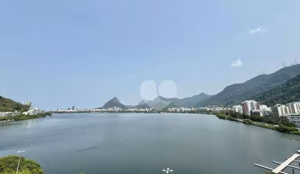 Apartamento com 3 quartos, 2 banheiros sociais e 2 vagas à venda, 110 m² por R$ 1.750.000 - Lagoa