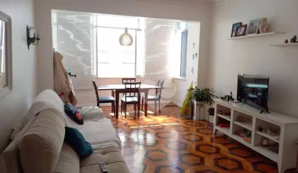 Excelente três quartos em Copacabana