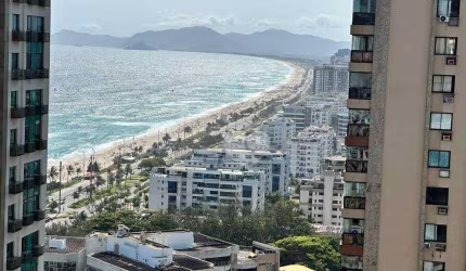 Espetacular cobertura em frente ao mar na Barra da tijuca
