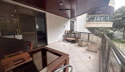 espaçoso apartamento com 3 quartos com 167m2.