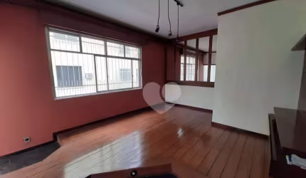 Apartamento duplex com 03 quartos, suite, área de serviço, terraço, em frente ao Norte Shopping.