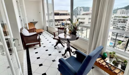 Apartamento com varandão com vista livre, 4 quartos, 1 suíte, lavabo e vaga à venda, 221 m² por R$ 2.400.000 - Botafogo