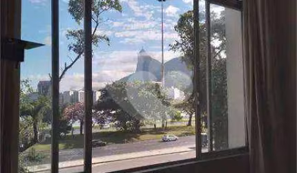 Lopes Enjoy vende apartamento na Praia de Botafogo por R$ 1.180.000.