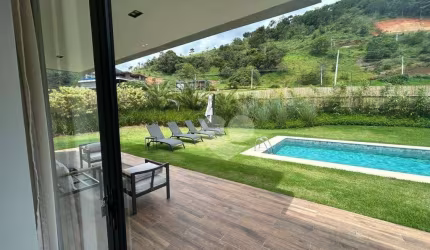 Casa com 6 quartos à venda, 628 m² por R$ 6.490.000 - Corrêas - Petrópolis/RJ
