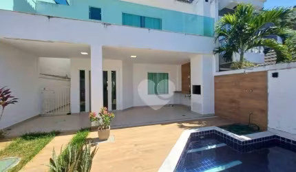 Casa com 3 dormitórios para alugar, 229 m² por R$ 7.274,41/mês - Vargem Pequena - Rio de Janeiro/RJ