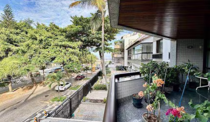 Lopes Enjoy Vende Apartamento 3 quartos, sol manhã, 180 m², 2 vagas, quadra praia - Vista Mar.