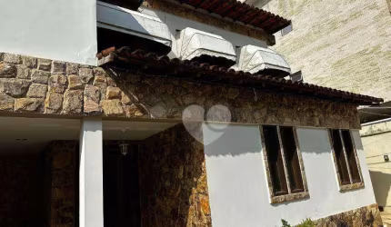 Linda casa com piscina para locação do Recreio Dos Bandeirantes