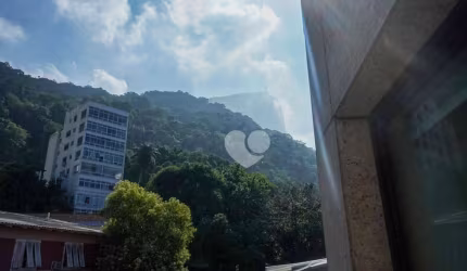 Apartamento 3 quartos, um por andar, a venda Jardim Botanico