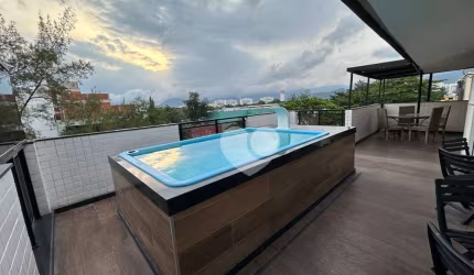 Maravilhosa cobertura duplex, 3 suítes, piscina, 2 vagas, Recreio dos Bandeirantes.