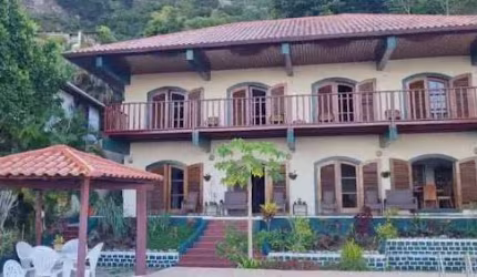 Casa com 4 dormitórios à venda, 493 m² por R$ 4.900.000,00 - Barra da Tijuca - Rio de Janeiro/RJ