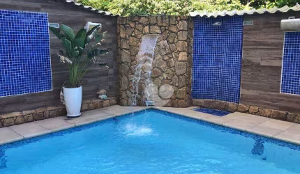Linda casa Triplex com piscina no Méier