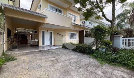 Casa com 4 quantos  à venda, 175 m² por R$ 1.000.000 - Vargem Pequena - Rio de Janeiro/RJ
