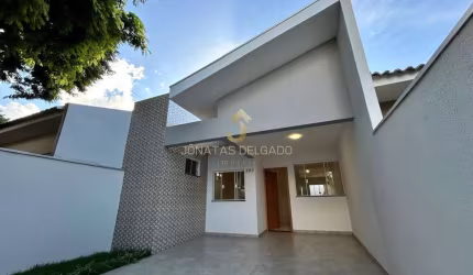 Casa à venda no bairro Parque Residencial Aeroporto - Maringá/PR